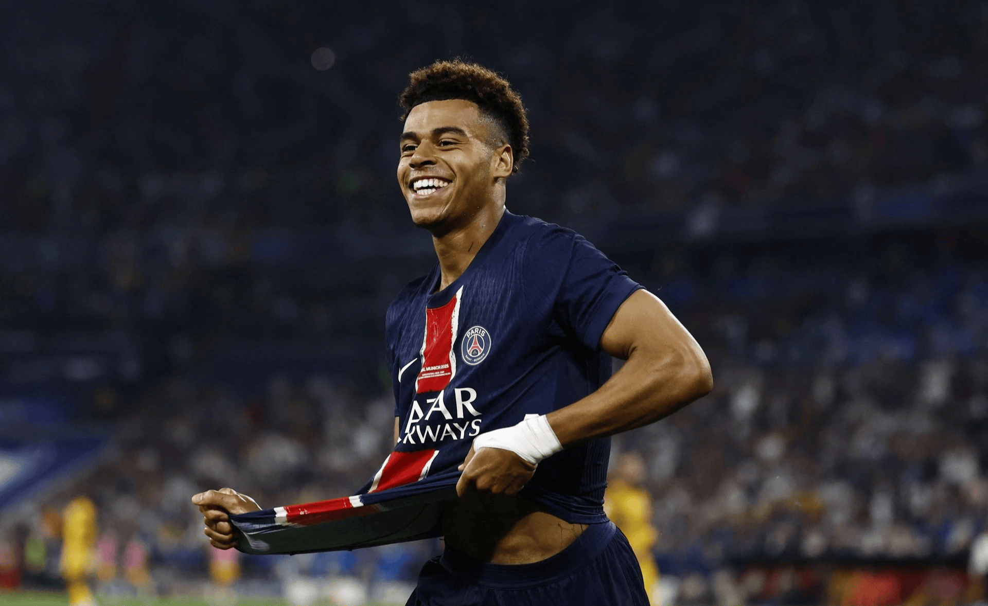 关于今晨巴黎圣日耳曼备战欧联，篮板制胜细节曝光，球迷炸锅，高层口径保持一致的信息华体会移动端